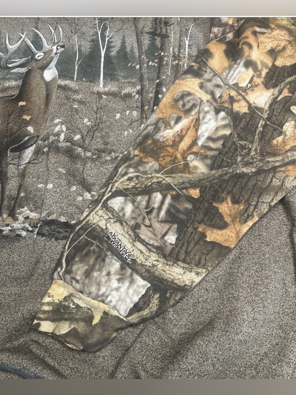 Vintage Artisans Mens XXL Deer Forest Graphic Sweatshirt Leaf Camouflage Sleeves - Picture 7 of 13